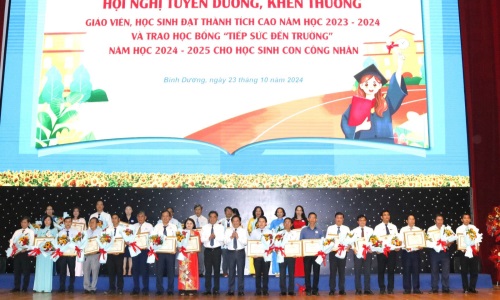 Bình Dương: Tuyên dương, khen thưởng giáo viên, học sinh đạt thành tích cao năm học 2023-2024